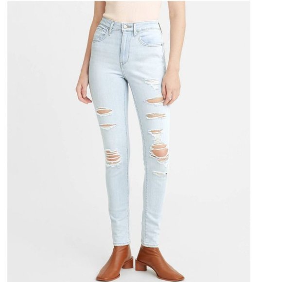 Levi's Denim - NWT Levi's 721 High Rise Skinny Jeans